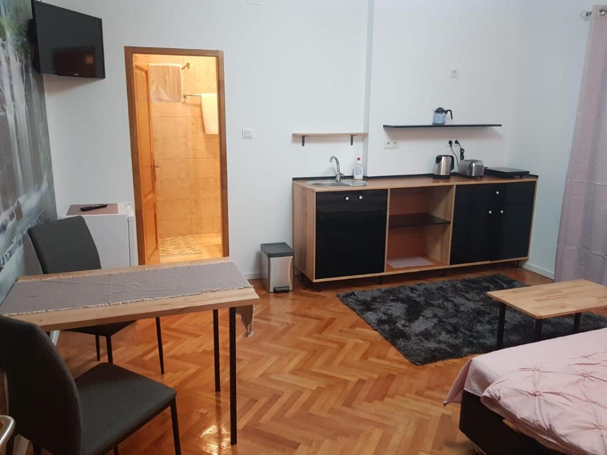 Casa Raia Hotell Braşov Exteriör bild